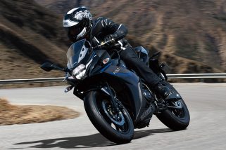 【イケメンすぎるバイク】2026年もスズキ「GSX250R」が超狙い目！街乗り最強の“扱いやすさ”とコスパ、新色を解説