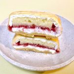 セブン-イレブン、もちもち生地のクレープ ショートケーキ仕立て
