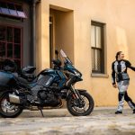 ロングライドを快適にするためにこだわった装備や作りは市街地走行においてもその快適性を発揮してくれる