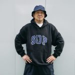 Gap×SDP「アーチロゴ フーディー」¥7,990