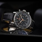 ブライトリング「ナビタイマー B01 クロノグラフ 41 ジャパン エディション」¥1,815,000/自動巻/41㎜径/パワーリザーブ約70時間/3気圧防水