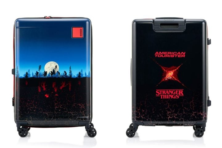 【ファスナーを開けると…?】「ストレンジャー・シングス」コラボのスーツケースが“裏側の世界”すぎた!旅バッグや小物など全10型に注目