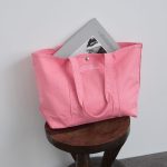 L.L.Bean for SALON「別注グローサリー・トート・ウィズ・ロング・ハンドル」¥7,920/アネモネ