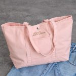 L.L.Bean for SALON「別注グローサリー・トート・ウィズ・ロング・ハンドル」¥7,920/スイートピー