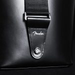 フェンダーのギターに実際に使用されているストラップピンを採用