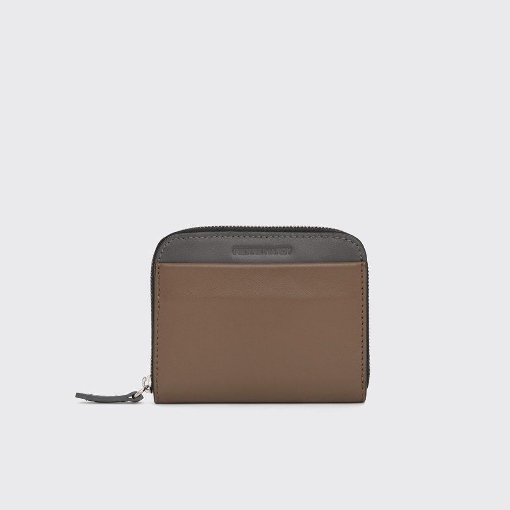 ピエール アルディ「ギンザ ウォレット」￥47,300／W12×D2×H9.5㎝