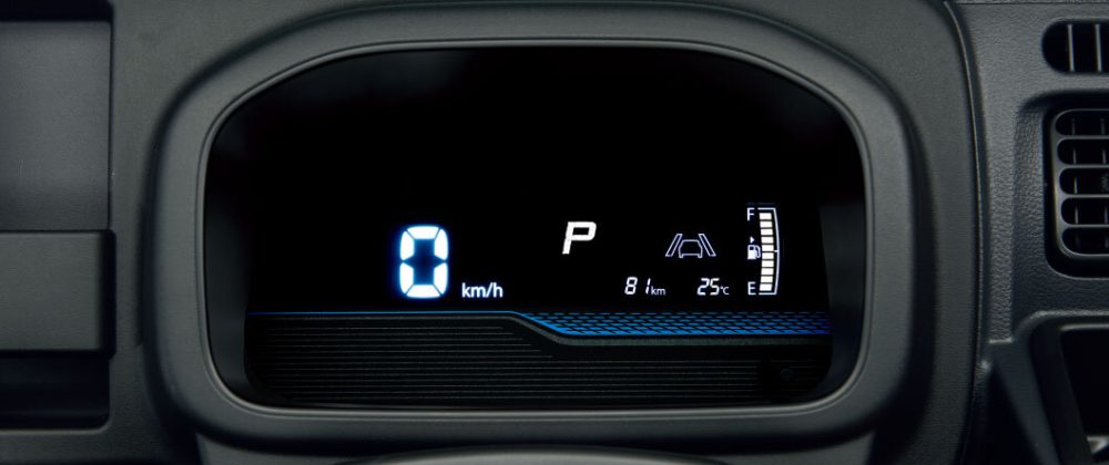 デジタルメーターディスプレイを新採用