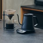 【お気に入り登録でパッと湯沸かし】シロカ「温度調節電気ケトル」はラクして一番おいしい温度を実現した忙しい朝の救世主だ