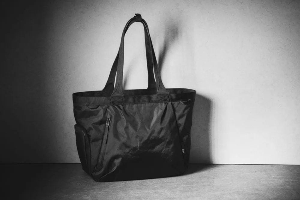 第1位　リュック派の編集長が「即乗り換えた」理由とは？働き世代におすすめ！エアーの&ldquo;ジムトートバッグ&rdquo;が最強すぎる／No.1モノ雑誌編集長のお墨付き『コレ買いです』Vol.140