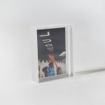 別売りのフォトフレームに入れると思い出を飾れる