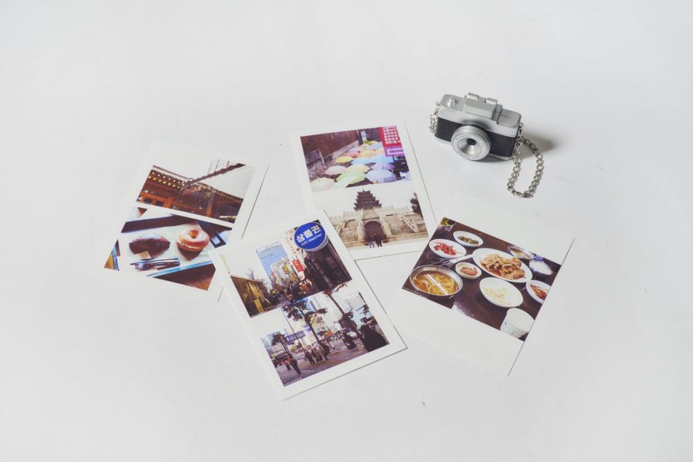 撮り直しができ、充電時間が短いので扱いやすく、接写に向いている