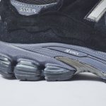 衝撃吸収と反発性を両立させるN-ERGYや優れた衝撃吸収と安定性を誇るABZORBが搭載されている