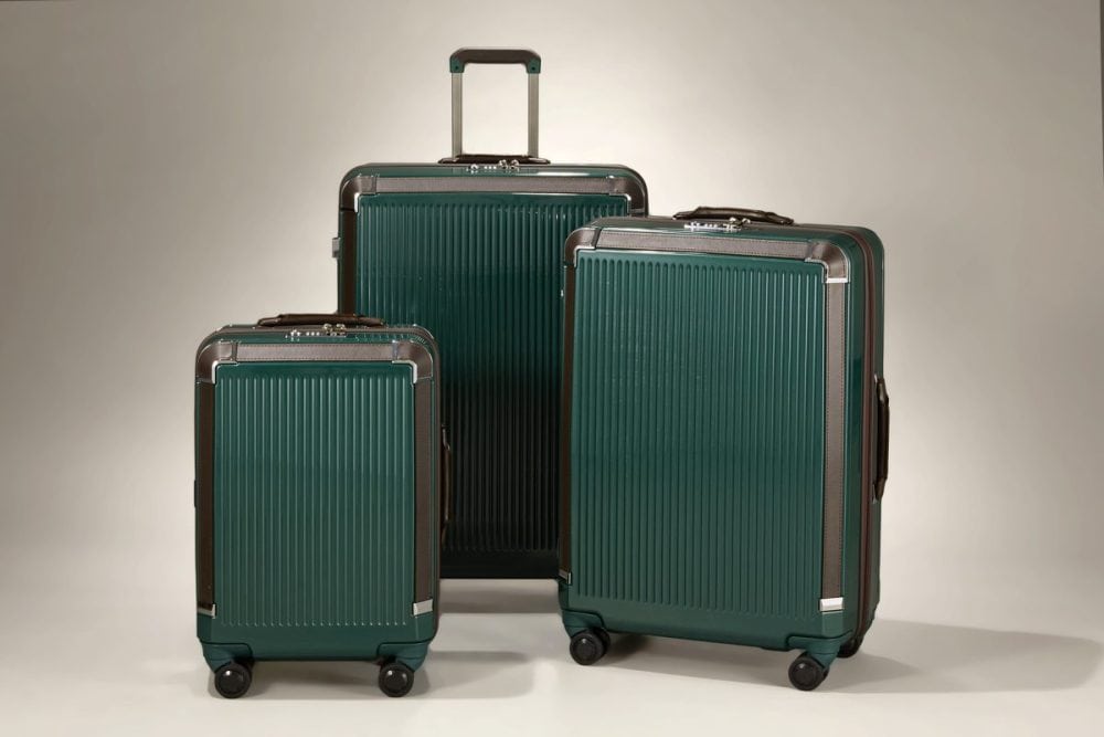 プロテカ「プレスティ」￥132,000～165,000／34～100ℓ／3.6～5.6㎏／３色展開