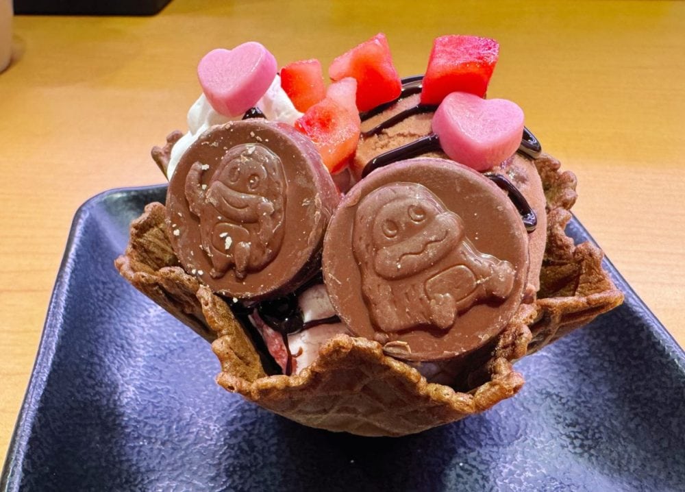 チョコづくしの贅沢感！「チョコジローのワッフルボウル」