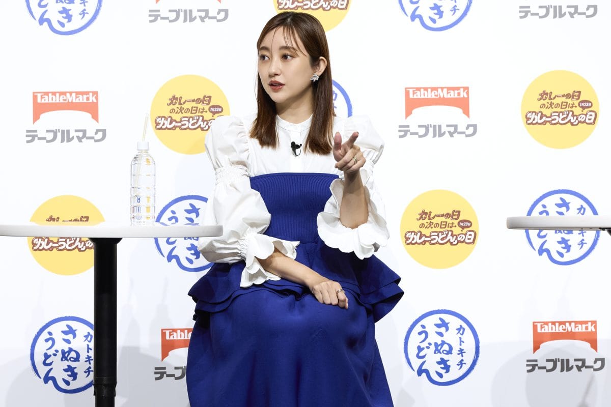 『カレーの日の次の日は「カレーうどん」の日』菊地亜美 カトキチさぬきうどん