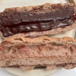 チョコとラズベリーがたっぷり