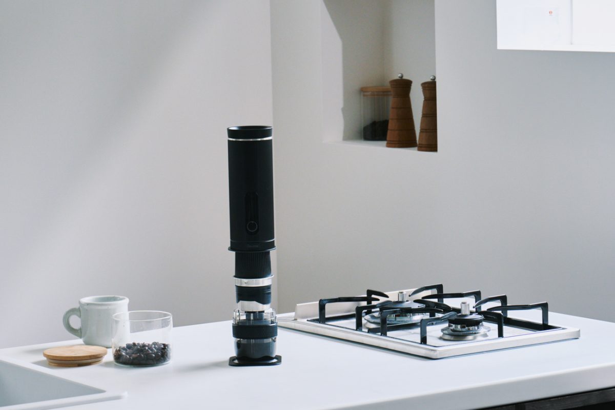 全自動コーヒーメーカー「REVONIA」が、新しいモノや体験を応援購⼊できるMakuakeで先行予約開始となりました