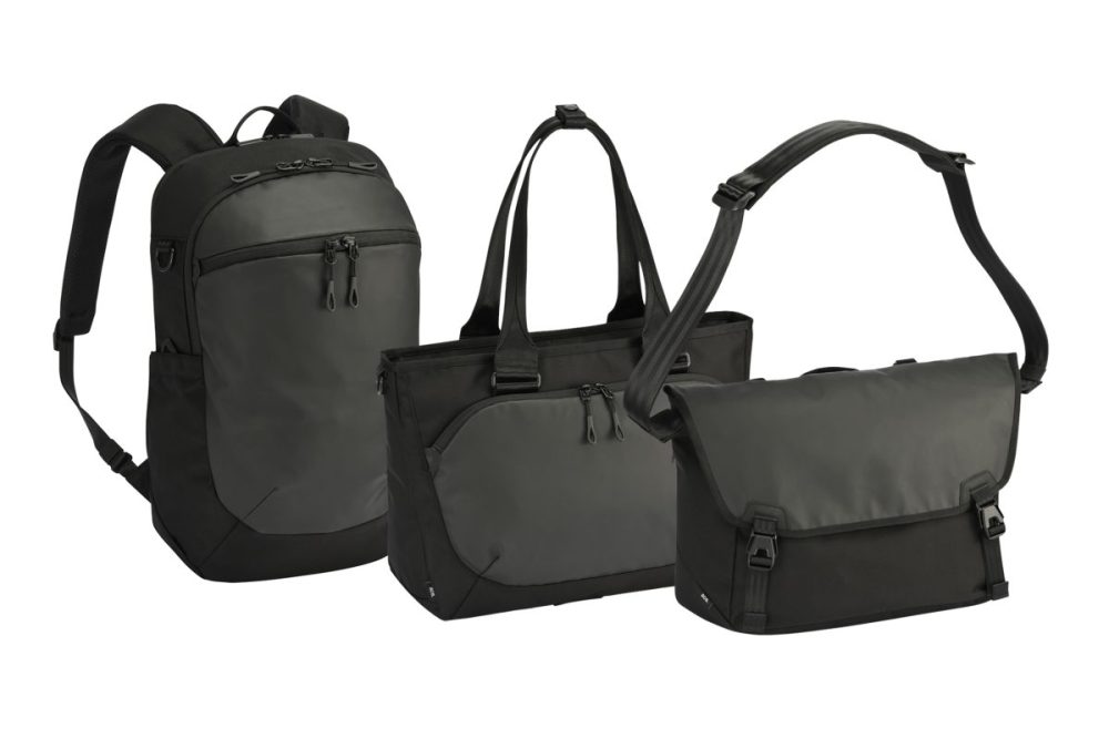 【スポーツの祭典相次ぐ2026年の相棒はコレ！】観戦用の新発想バッグ「エブスタ」をエースが開発！　厳選された７つの機能の実力は？