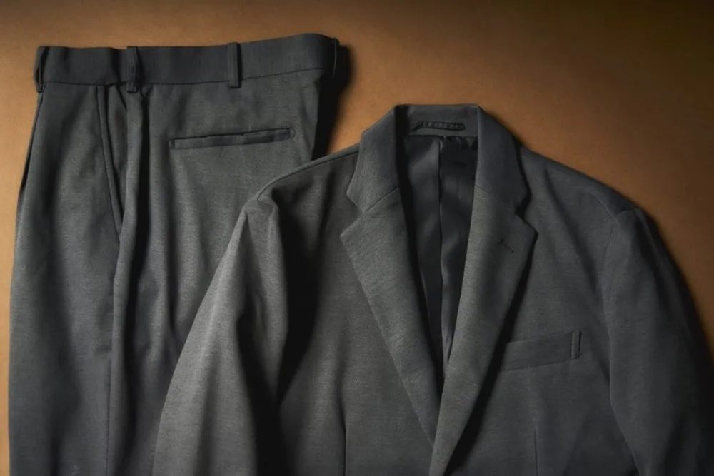 第2位　【ワークマンの価格バグ級スーツ】上下6,800円でこの性能は買い一択！出張もOKな&ldquo;高見えセットアップ&rdquo;をスタイリストが徹底解説