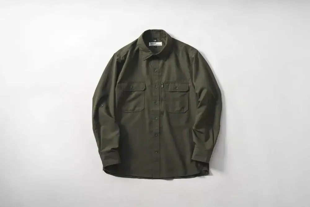 第2位 【ワークマンの凄すぎるシャツ】3シーズン活躍の“着るギア”!「温度調節が自在」な寒暖差対策ウェアをスタイリストが徹底解説