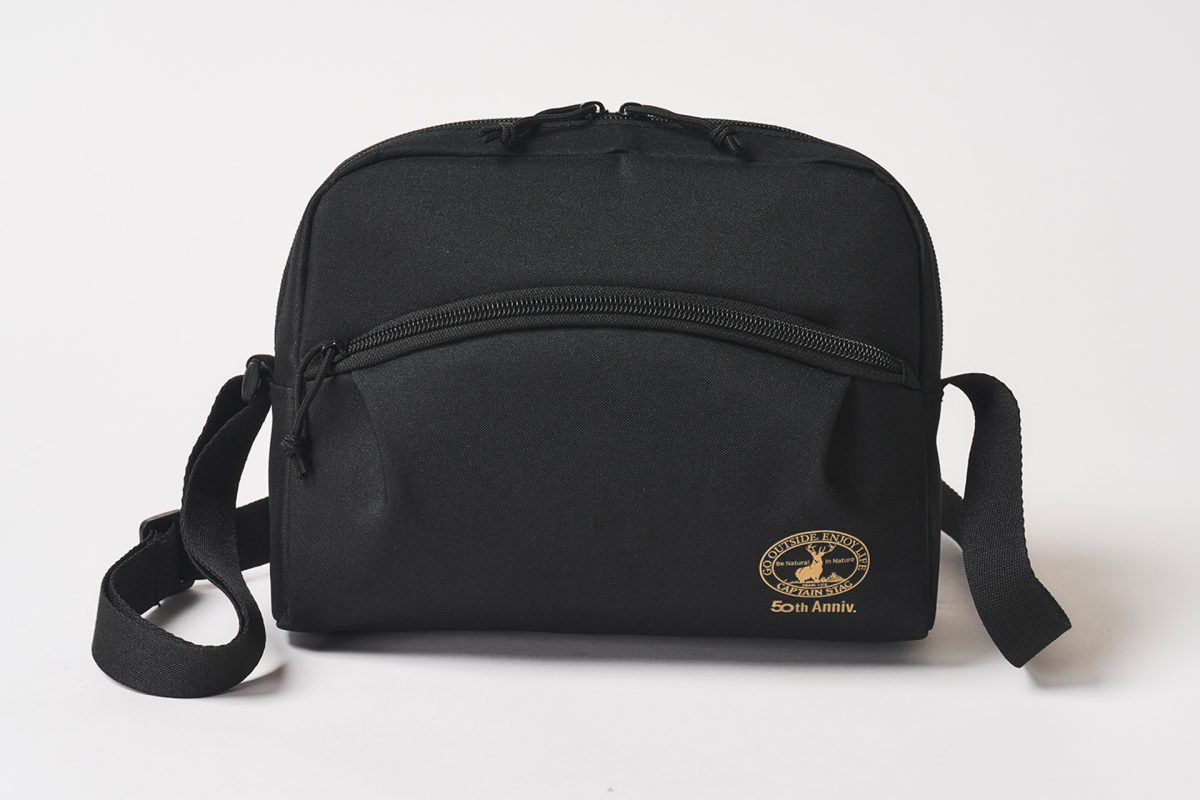 MonoMax2月号増刊付録「キャプテンスタッグ 10ポケット付き!ショルダーバッグ」