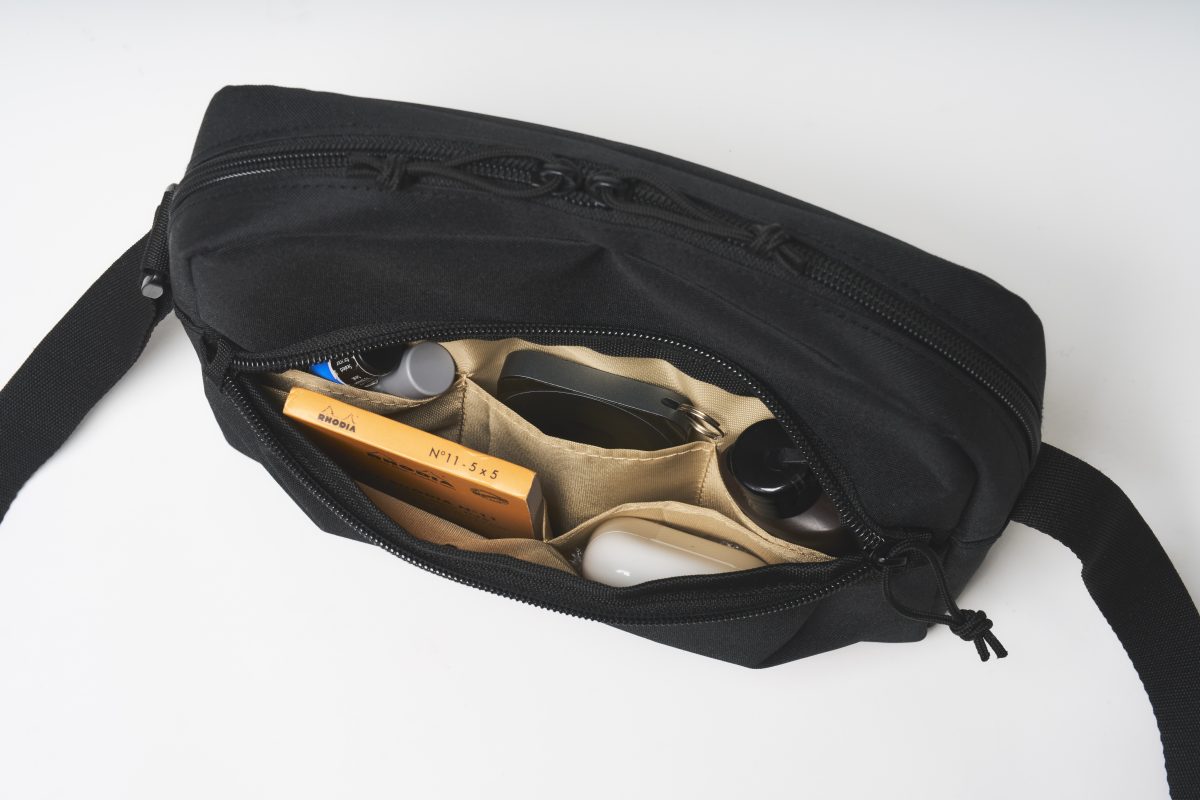 前面にも５つのポケットが