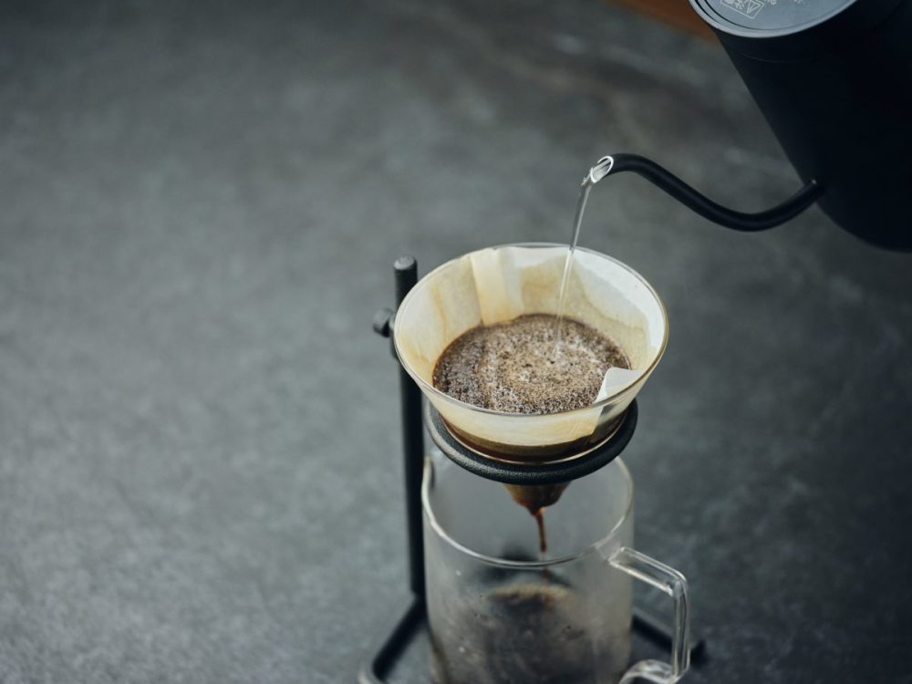 細くまっすぐ注げる細口ノズル