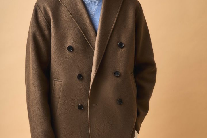 【冬の新定番】重いコートはもう要らない。羽織るだけでサマになる、アウールの「ジャッコーネ」が優秀すぎる。5万円台の即戦力を徹底解説