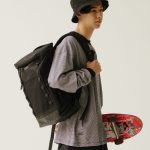 KiU「K526–スクエアバックパック」￥8,250／横30×縦48×マチ20㎝／34ℓ