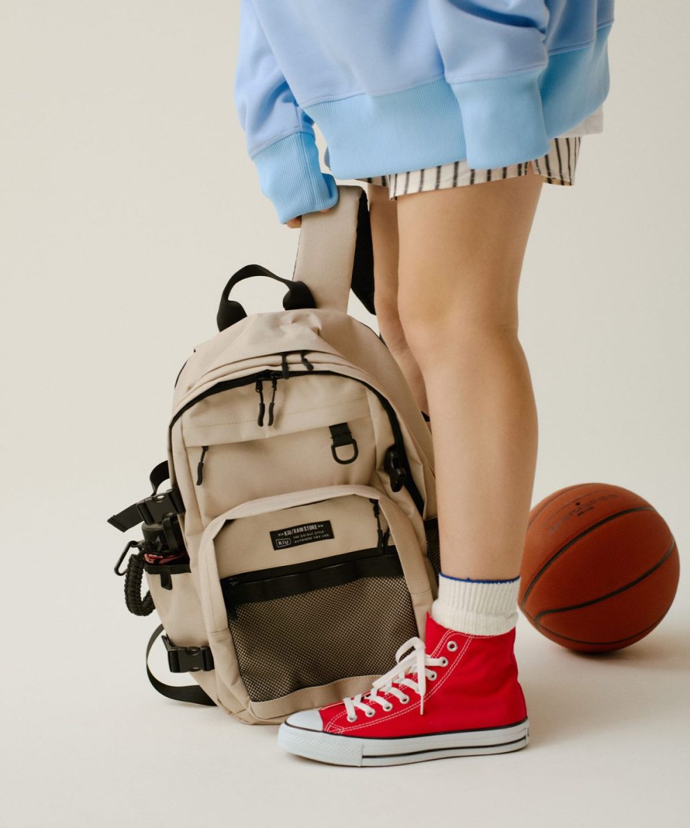 KiU「K525–エブリデイバックパック」￥7,700／横33×縦46×マチ18㎝／34ℓ