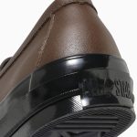 ミッドソールとアウトソールには軽量かつ柔軟性のある素材を採用