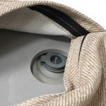 無印良品「空気でできたフロアクッション」