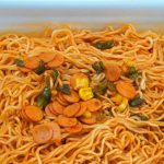 ペヤング 超大盛ペヤリタン／ギョニソーのほか、コーンとグリーンベルペッパー（ピーマン）も入っていました