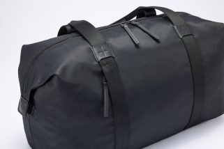 【プロテカの本気が凄い】旅のスタイルに万能に対応！オールブラックの国産トラベルバッグ「スターボード」デビュー！