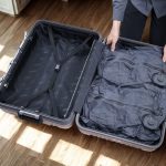 大型スーツケースにはLサイズ2個がぴったり収まるサイズ感