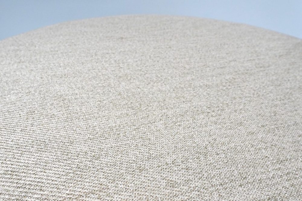 無印良品「空気でできたフロアクッション」