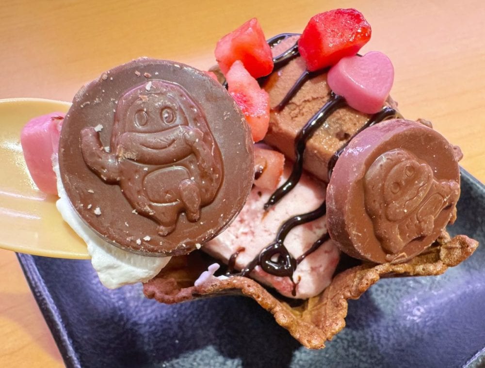 どこから食べても美味しいボリューム満点なチョコワッフルボウル