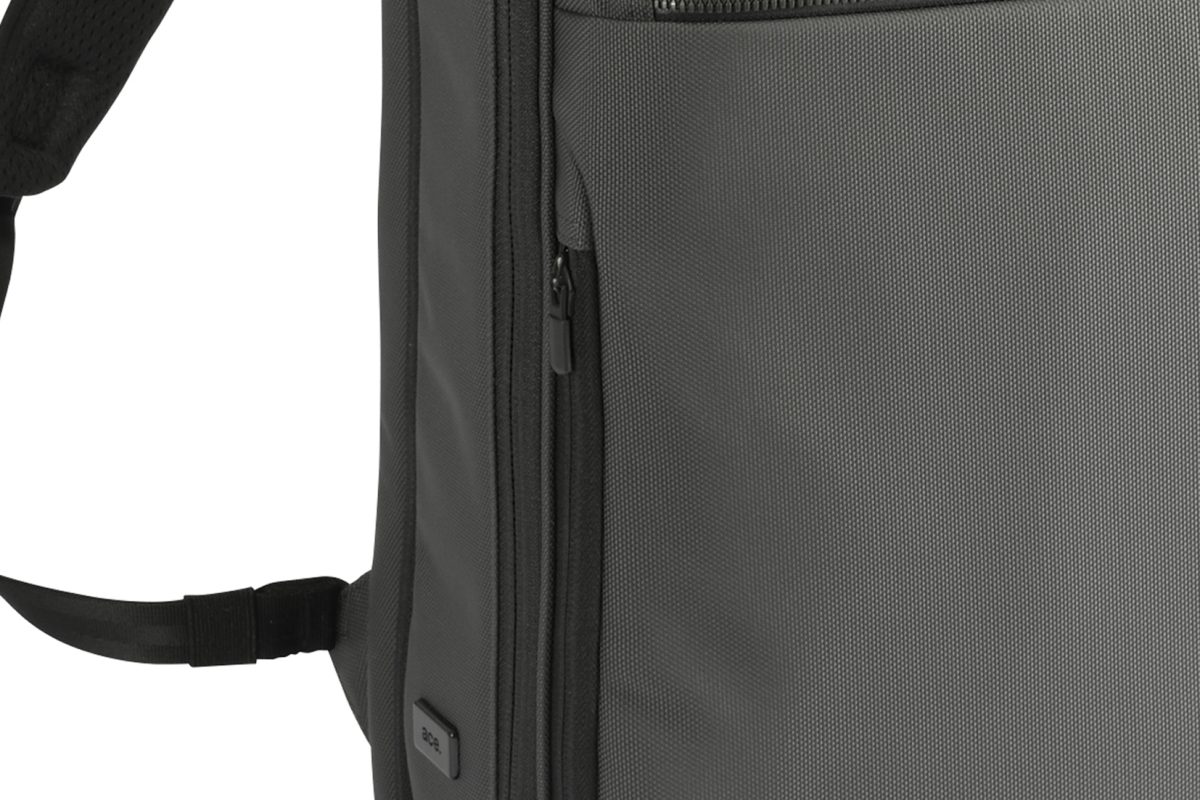 揺れて音が鳴らないファスナー引手「セミオートマチックスライダー」