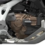 エキサイティングな走りから長距離での快適性を追求した1082ccの水冷直列2気筒エンジン