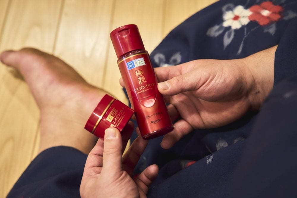 朝乃山関が愛用する化粧水とクリーム