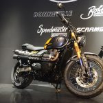 オンロード、オフロード問わず、アクティブな走りを楽しむことができるスクランブラー900モデル