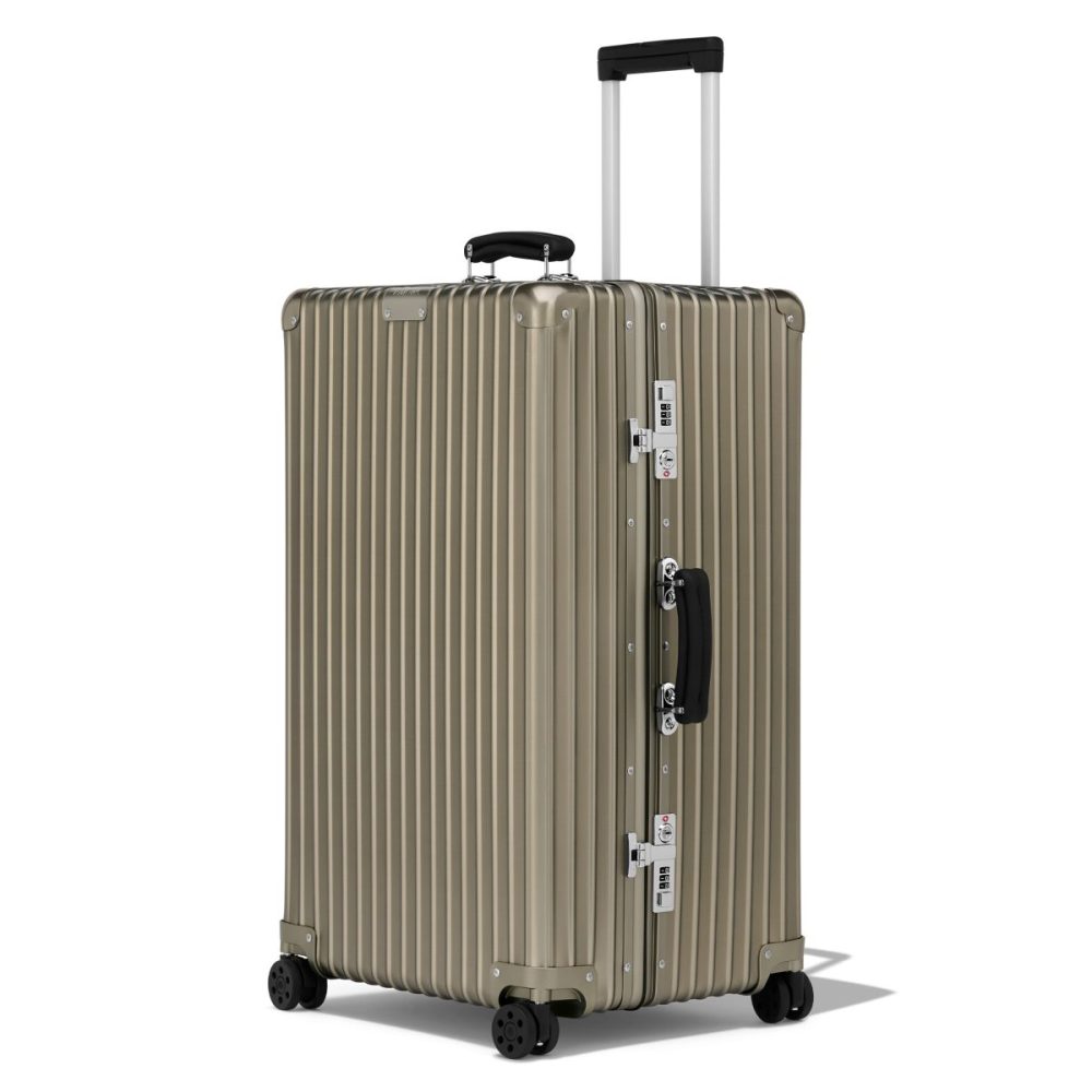 リモワ「クラシック トランク チタニウム」¥364,100/H75×W47×D36㎝