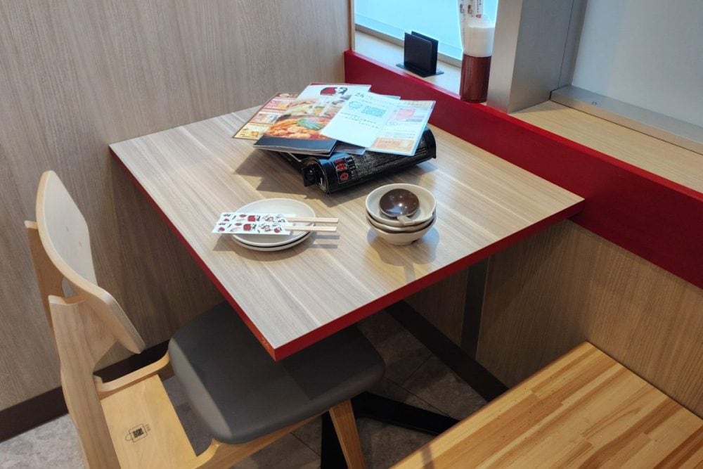 赤からの１～２人用席