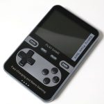 本体はゲームボーイのようなデザイン