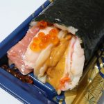 中トロとウニ、いくらは贅沢にはみ出る