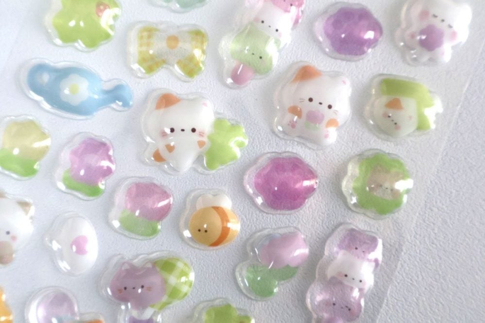 シールの立体の形状と印刷がずれているのは偽物