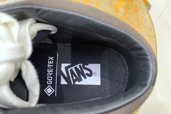 【雨の日も無敵な大人のVANS】待望のゴアテックスを搭載!プレミアムに進化した名作「ハーフキャブ」をエディターが試し履き