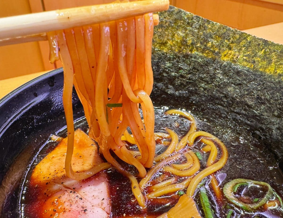 最後の一滴まで箸が止まらなくなる一杯に