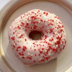 ふんわりと優しい甘さ「いちごミルクホイップドーナツ」