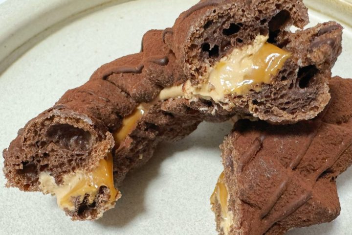 「異次元過ぎる美味しさに溺れそう…」ミスド×ゴディバ“忖度なし”全5種ランキング【1位は悪魔的カロリーのあれ】